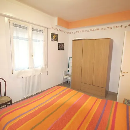 Alba 4 Apartment *